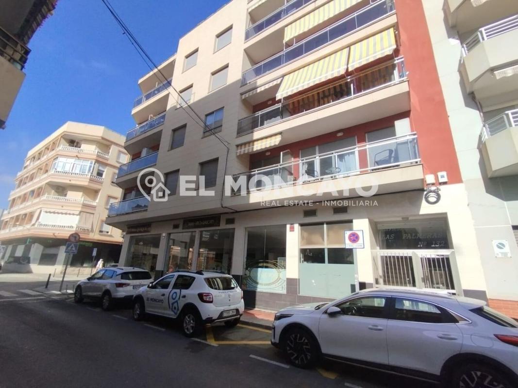 Venta de piso en Piso en Calle Ausiàs March, Zona Pueblo, Guardamar del Segura, Guardamar del Segura
photo 3