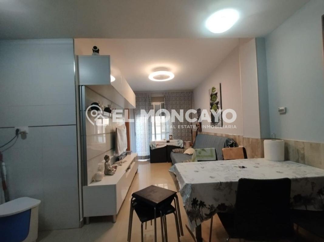 Venta de piso en Piso en Calle Ausiàs March, Zona Pueblo, Guardamar del Segura, Guardamar del Segura
photo 4
