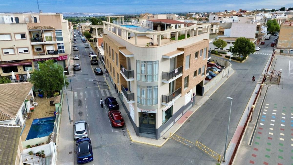 Продажа квартиры на Piso en Calle Carmelo Pérez, Centro, San Miguel de Salinas, Сан-Мигель-де-Салинас
photo 1