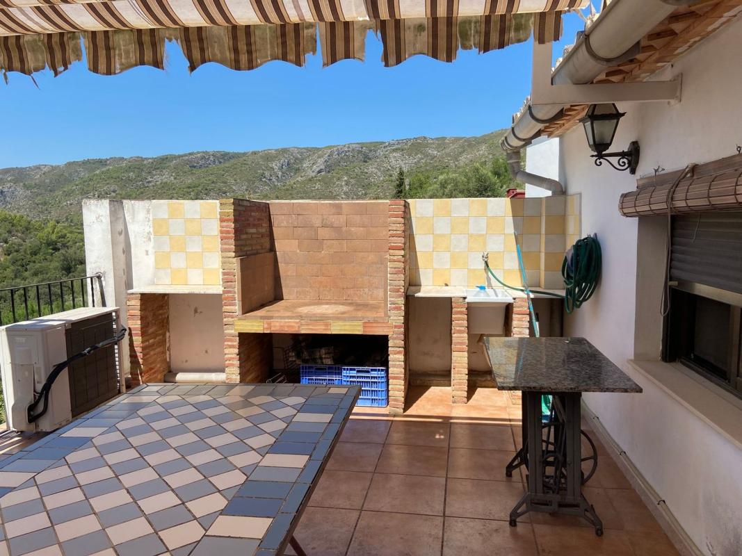 Properties for sale and rent in Spain photo 4