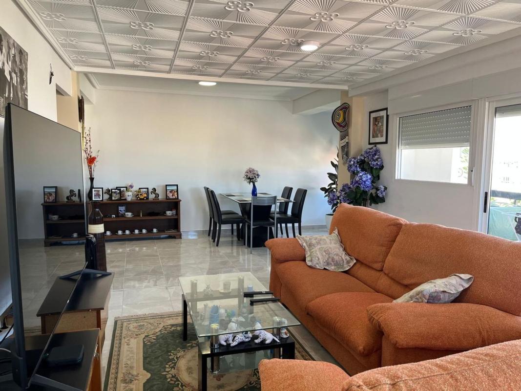 Продажа квартиры на Piso en Plaza de la Constitución, 2, Almoradí, Алморади
 photo 4