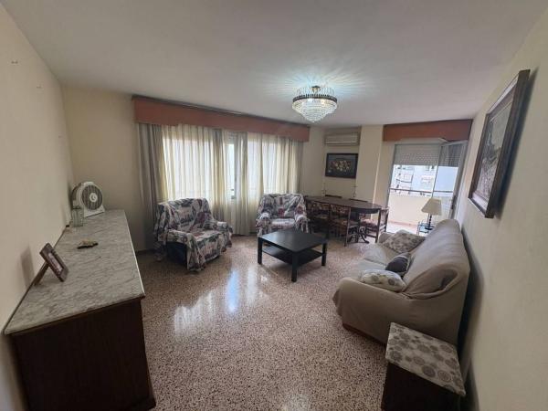 Venta de piso en Piso en Calle Doctor Buades, Carolinas Altas, Alicante / Alacant, Alicante / Alacant
 photo 2