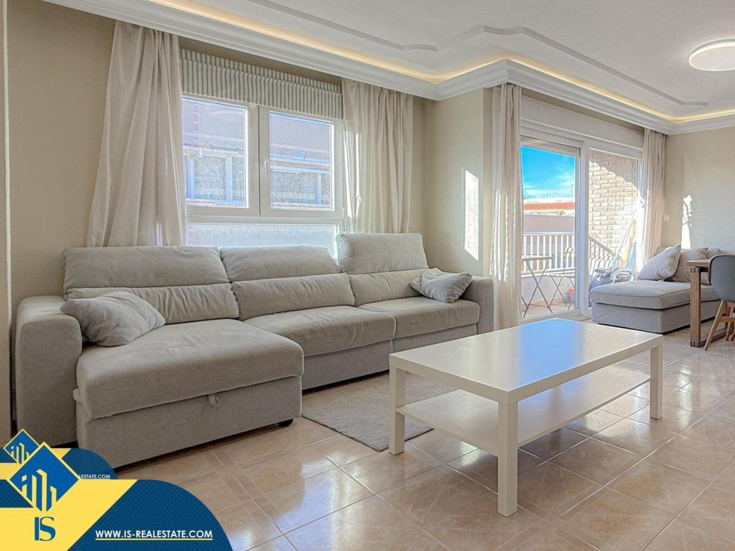 Venta de piso en Piso en Calle Nuestra Señora del Rosario, Gaspar Perrelló, Torrevieja, Torrevieja
 photo 2