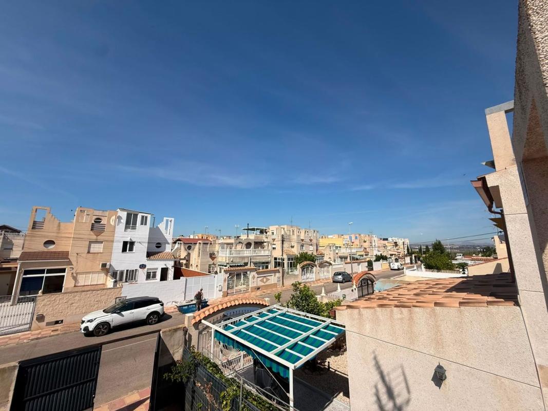 Properties for sale and rent in Spain photo 1