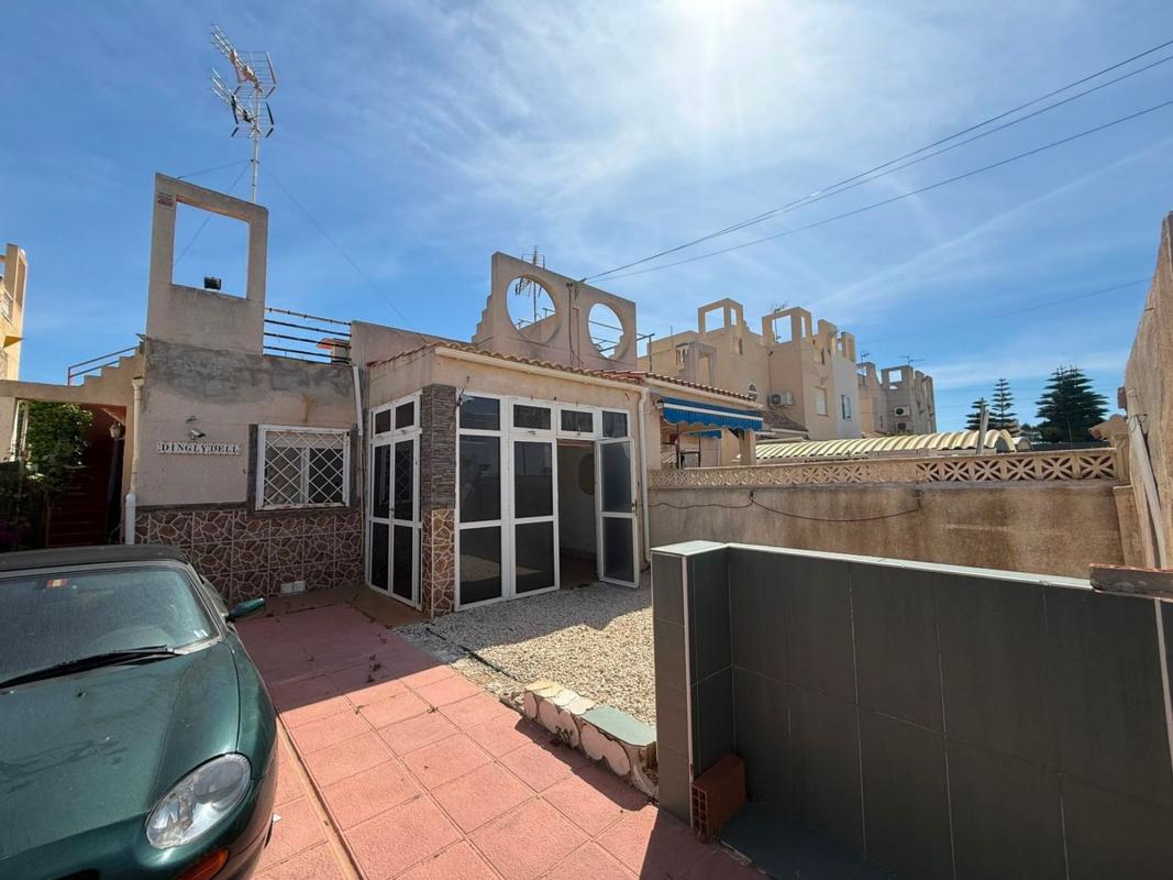 Properties for sale and rent in Spain photo 2