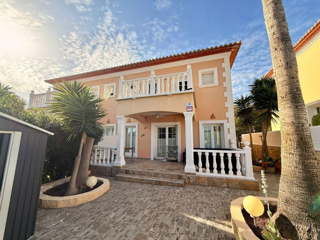 Propiedades en venta y alquiler en España photo 3