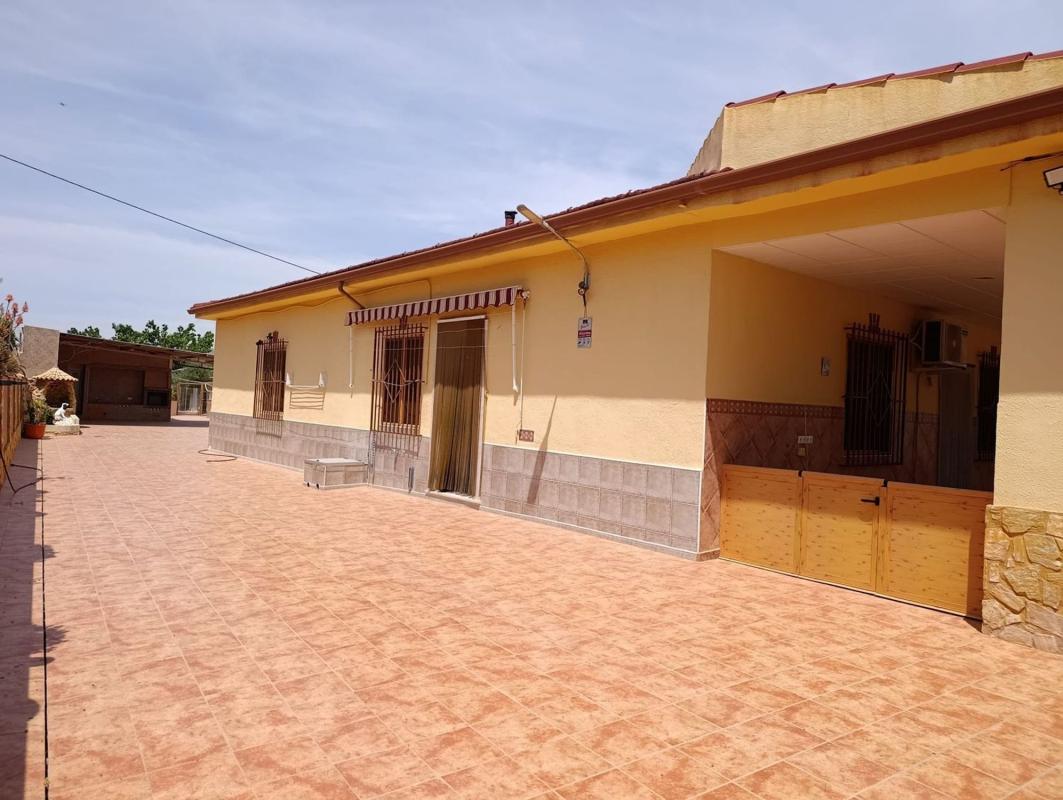 Properties for sale and rent in Spain photo 3