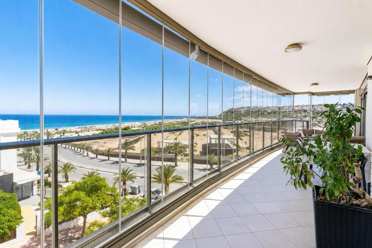 Venta de piso en Piso en Calle Albacete, Arenales del Sol, Elche / Elx, Elche / Elx
 photo 2