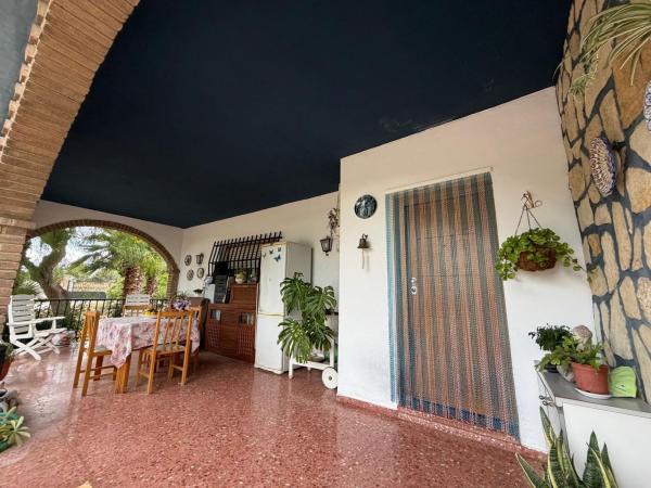 Casa o chalet independiente en Travesía del Pont, Villamontes-Boqueres, San Vicente del Raspeig thumbnail 2