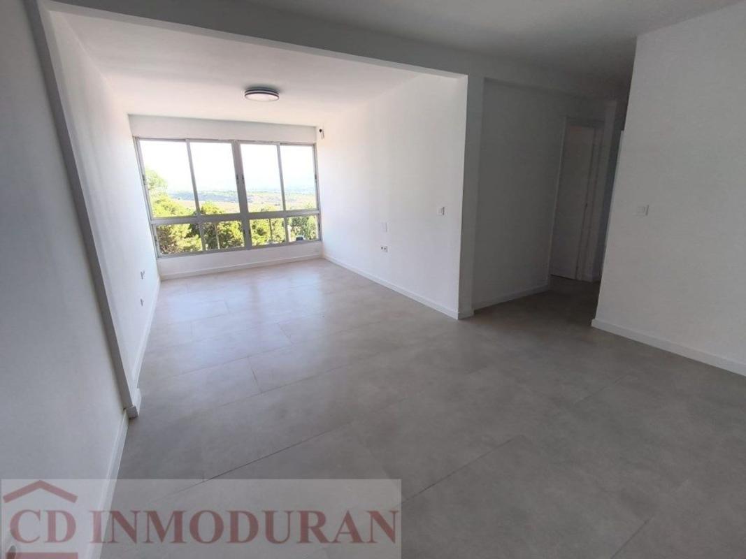 Venta de piso en Piso en Calle Pintor Pedro Camacho, Ciudad Elegida, Alicante / Alacant, Alicante / Alacant
photo 4