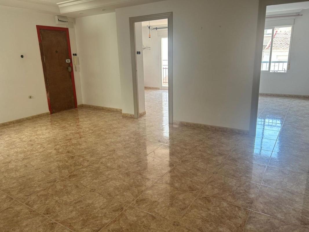 Venta de piso en Piso en Calle Patricio Ruiz Gómez, Los Magros-Casablanca, Elche / Elx, Elche / Elx
photo 4