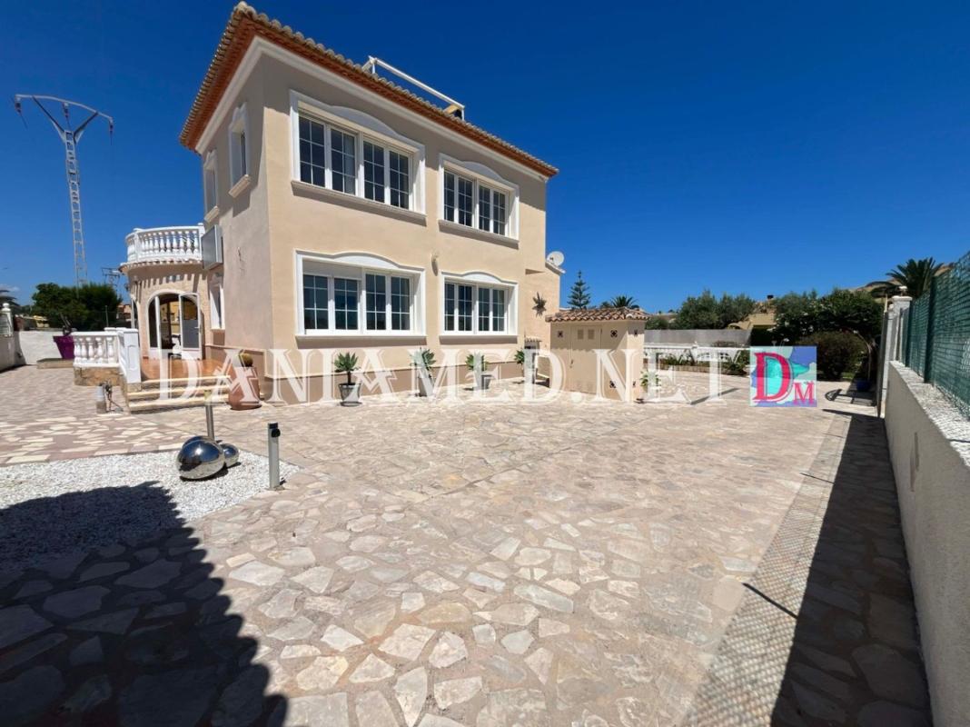 Sprzedaż niezależnego domku jednorodzinnego w  Casa o chalet en Els Poblets, Els Poblets photo 3