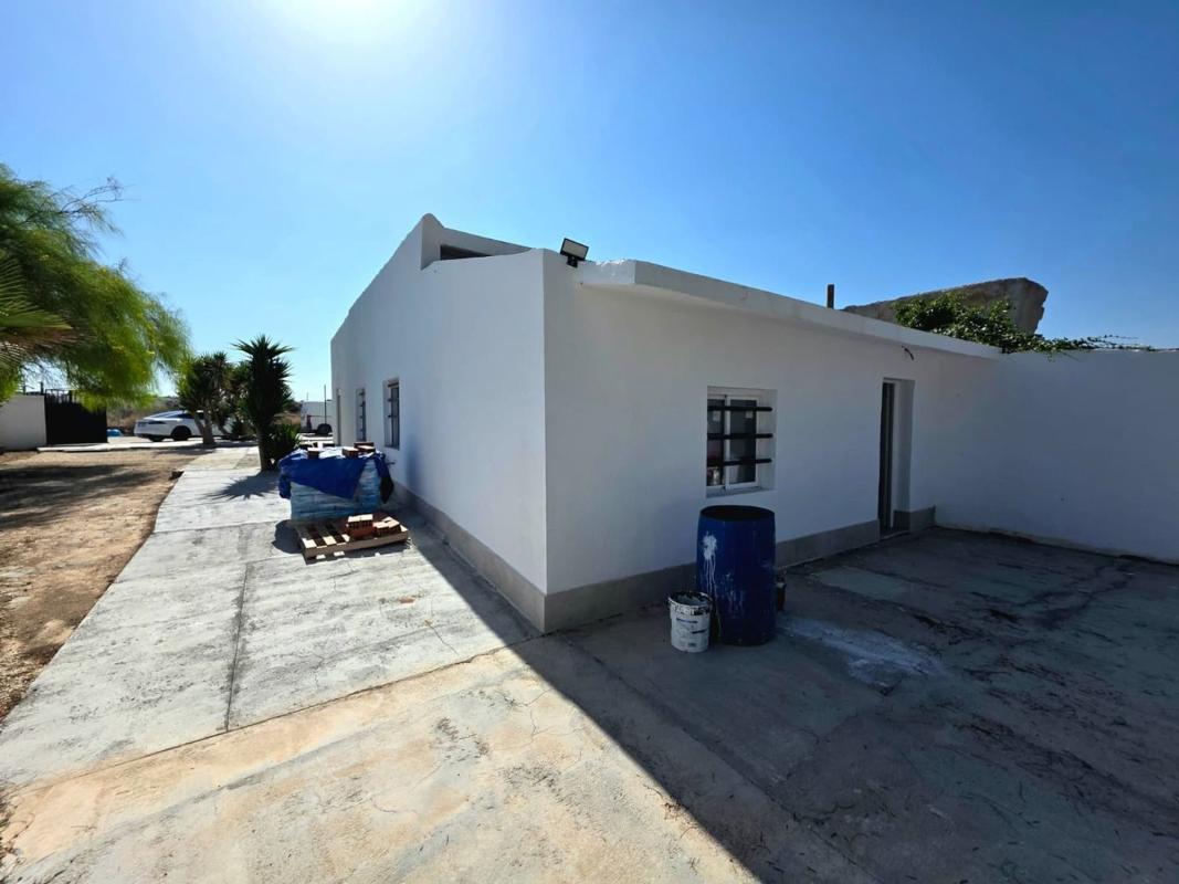 Venta de finca rústica en  Finca rústica en La Marina, Elche / Elx , Elche / Elx photo 2