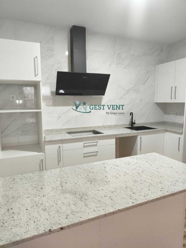 Venta de piso en Piso en Petrer, Petrer
photo 2