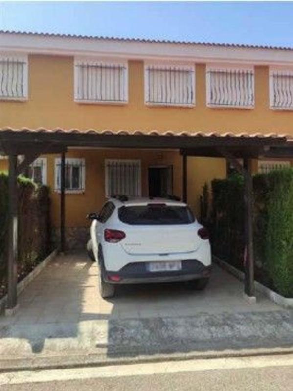 Недвижимость на продажу и в аренду в Испании photo 1