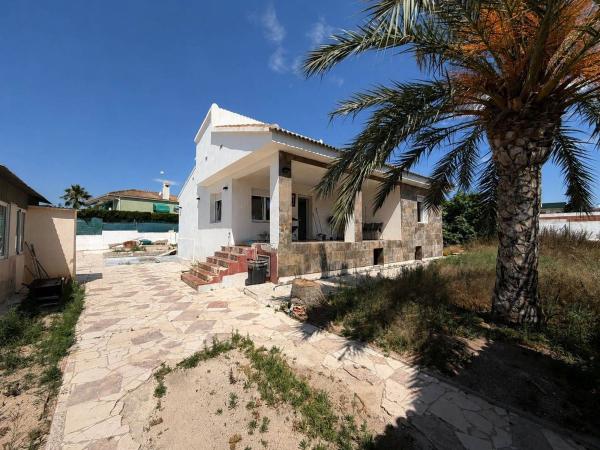 Casa o chalet independiente en Los Girasoles, San Vicente del Raspeig photo 1