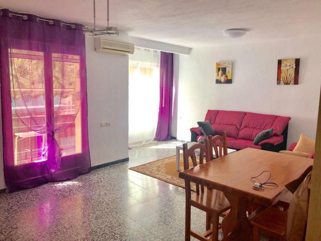 Venta de piso en Piso en Calle Sevilla, Carolinas Bajas, Alicante / Alacant, Alicante / Alacant
photo 2