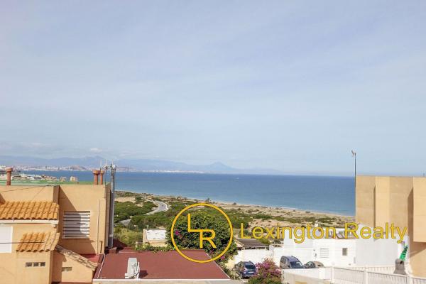 Chalet adosado en Calle Aragón s/n, Panorama-Sierramar, Gran Alacant photo 1