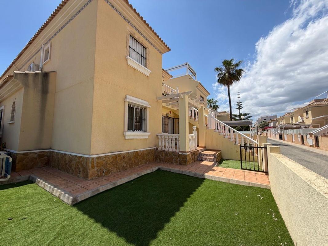 Venta de piso en Piso en Calle Algarrobo, Los Dolses, Orihuela, Orihuela
photo 1