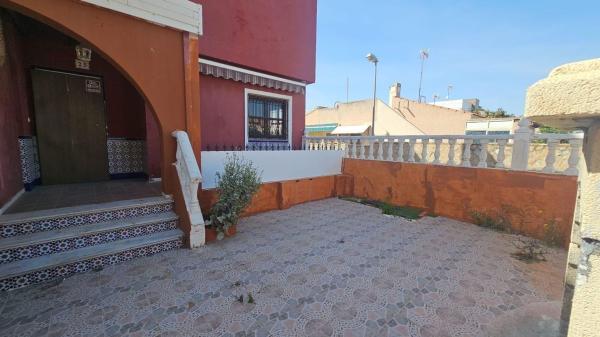 Duplex en venta en Dúplex en La Siesta - El Salado - Torreta, Torrevieja, Torrevieja photo 1