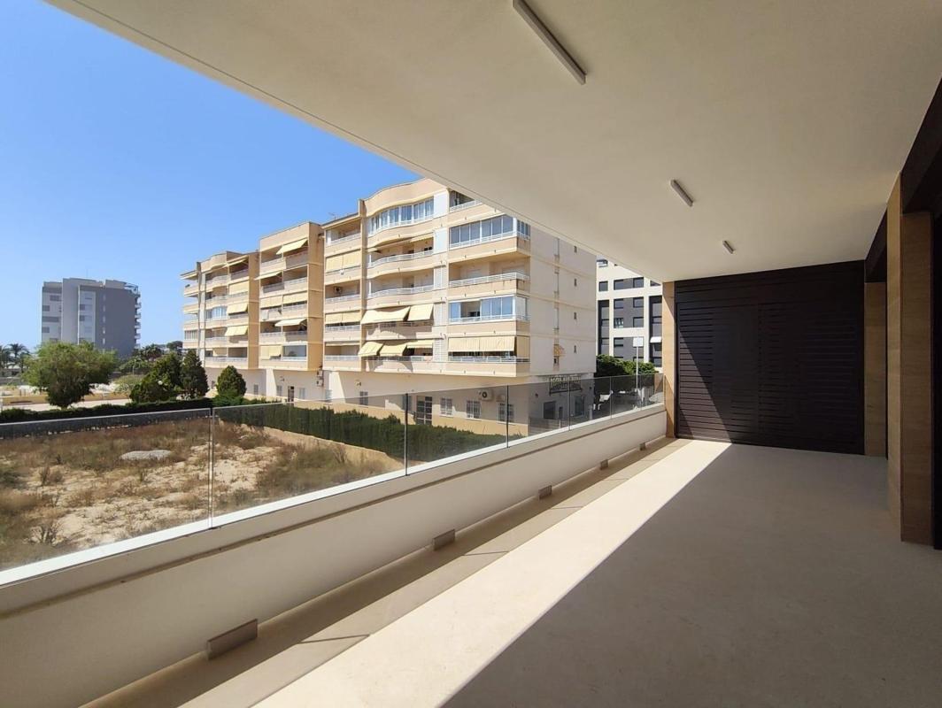 Venta de piso en Piso en Poble Nou - Montiboli, La Villajoyosa / Vila Joiosa, La Villajoyosa / Vila Joiosa
 photo 2