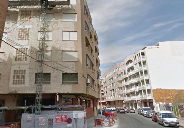 Local en Calle Nuestra Señora de Monserrate, Playa del Cura, Torrevieja thumbnail 1