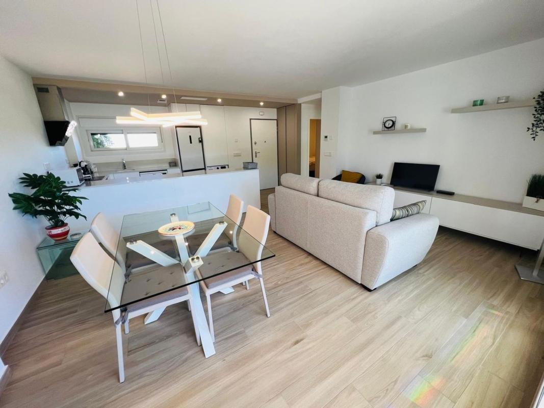 Venta de piso en Piso en Calle Chirimolla, Desamparados-Hurchillo-Torremendo, Orihuela, Orihuela
photo 4