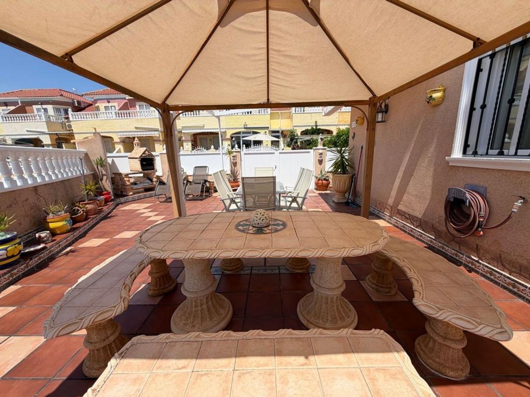 Sale of independent chalet in Casa o chalet en Calle Caliza, La Regia, Orihuela, Orihuela
 photo 4