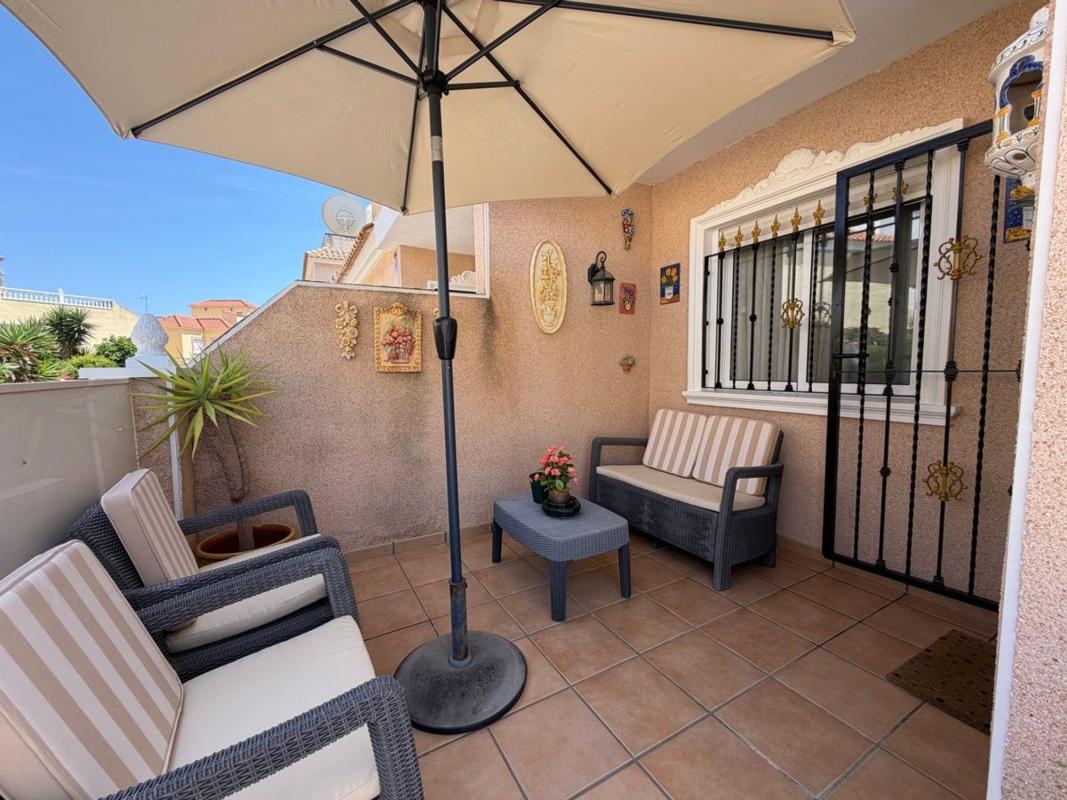 Sale of independent chalet in Casa o chalet en Calle Caliza, La Regia, Orihuela, Orihuela
 photo 5
