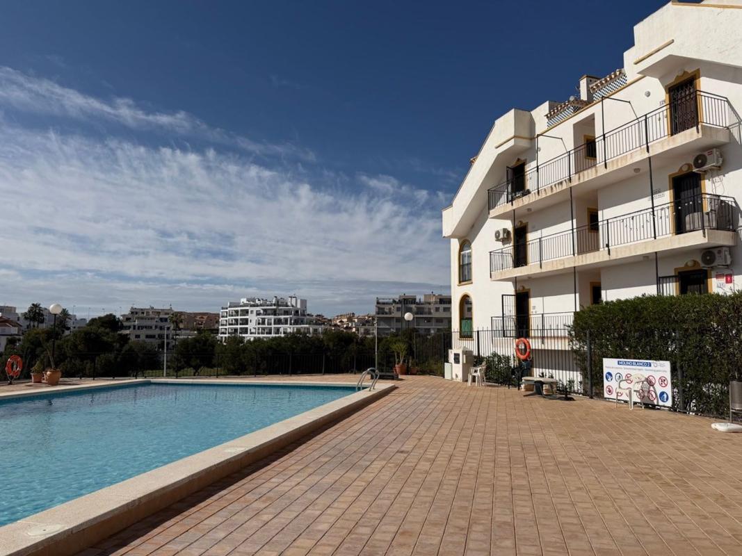 Venta de piso en Piso en Calle Ramón y Cajal, La Zenia, Orihuela, Orihuela
photo 2