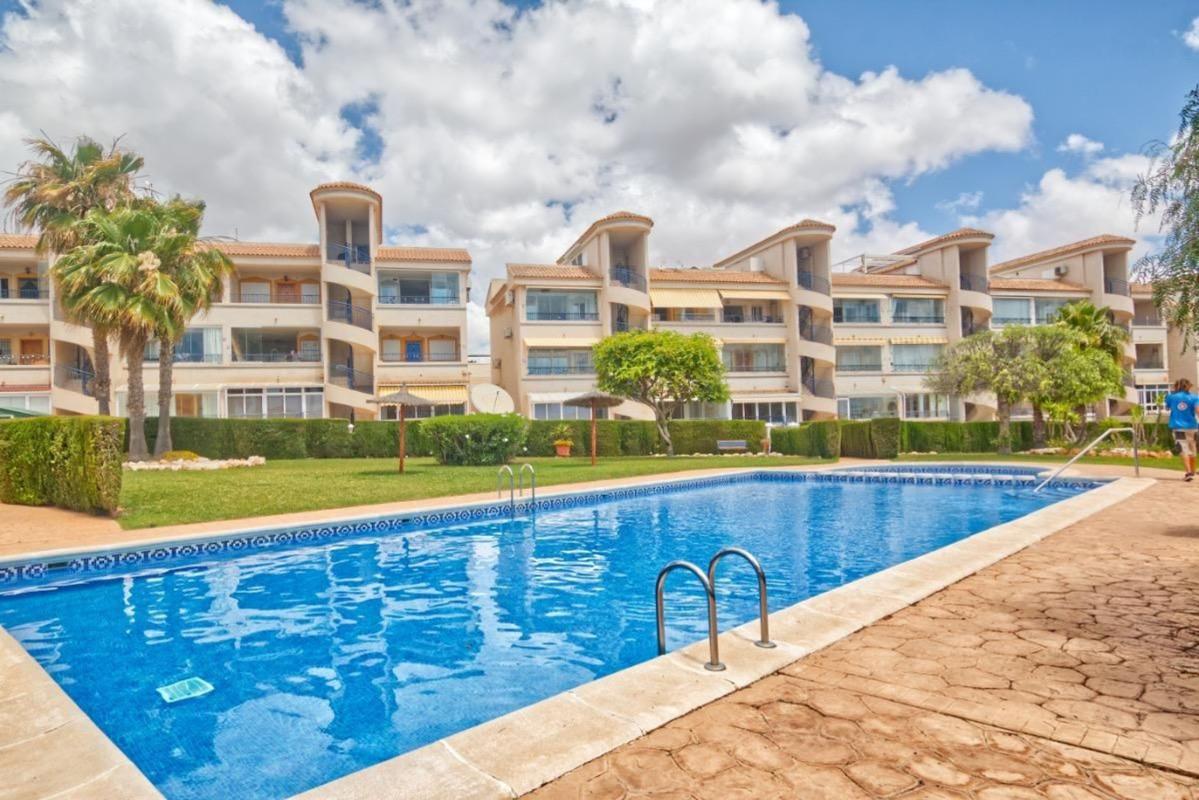 Venta de piso en Piso en Calle Rosa, 4, Los Balcones y los Altos, Orihuela, Orihuela
photo 1