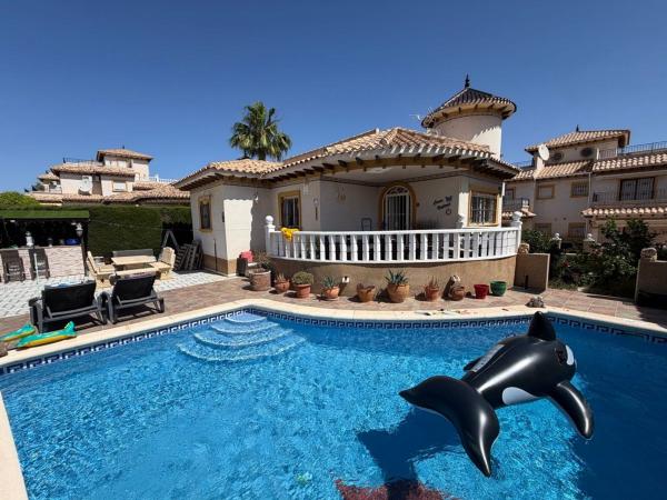Independent chalet for sale in Casa o chalet en Calle Galápagos, Las Filipinas, Orihuela, Orihuela
thumbnail 1