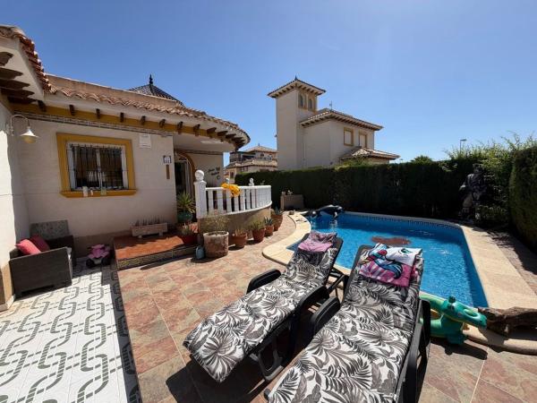 Independent chalet for sale in Casa o chalet en Calle Galápagos, Las Filipinas, Orihuela, Orihuela
 photo 4