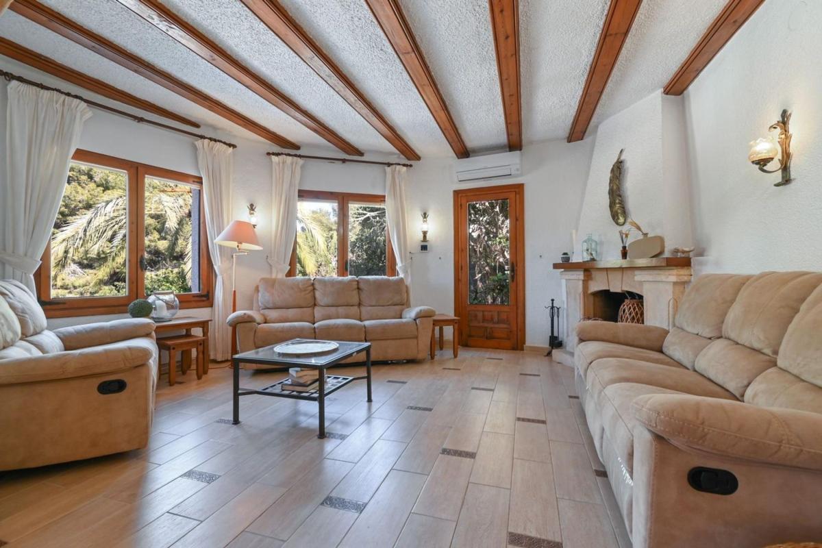 Properties for sale and rent in Spain photo 3