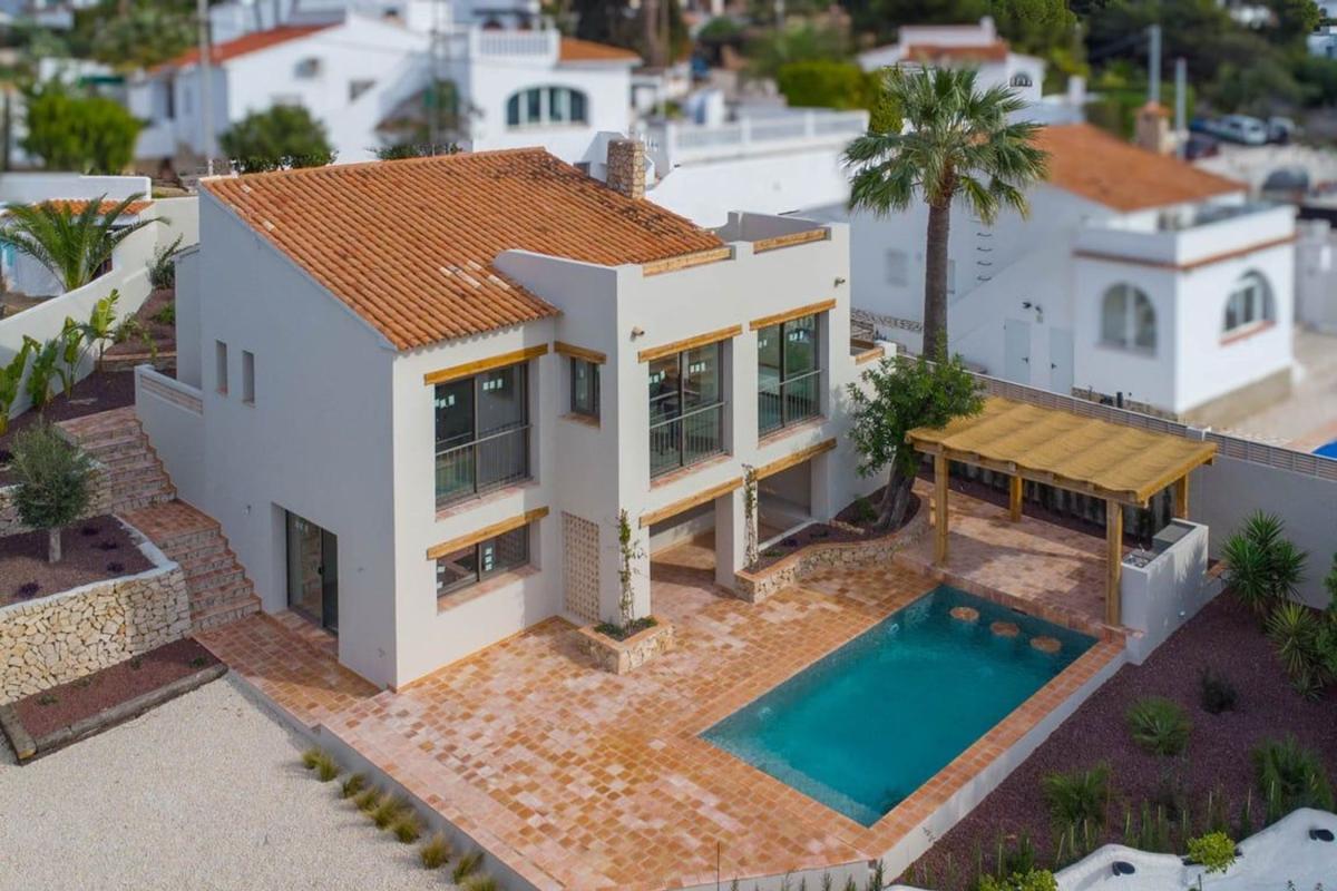 Properties for sale and rent in Spain photo 2