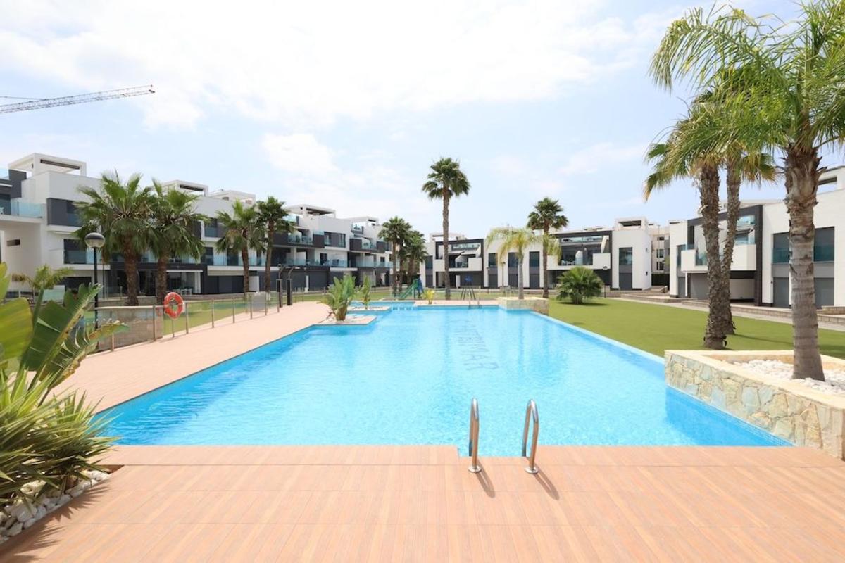 Properties for sale and rent in Spain photo 2
