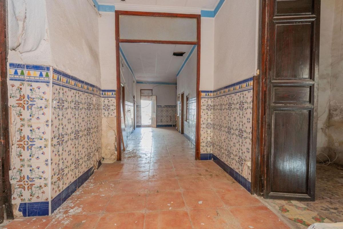 Propiedades en venta y alquiler en España photo 2