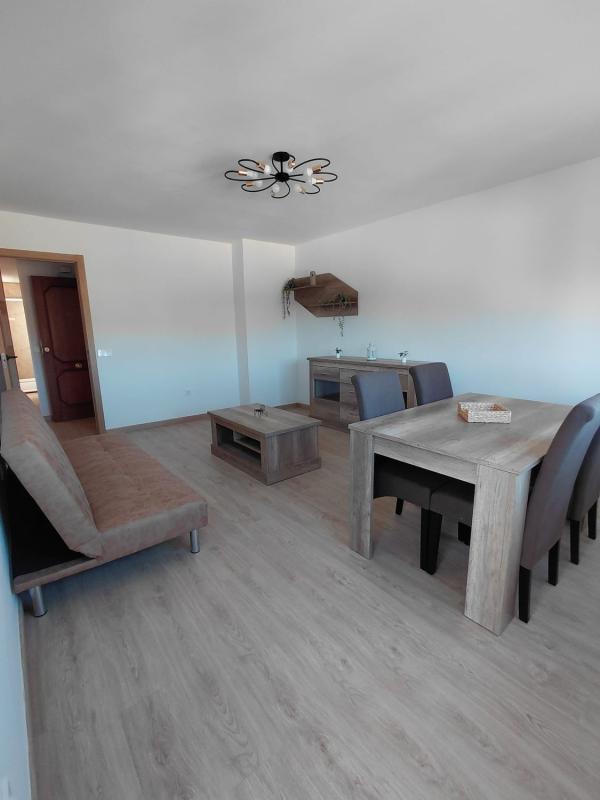 Продажа квартиры на Piso en Calle Segura, 49, Monovar, Моновар
photo 1