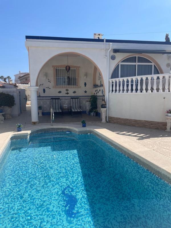 Properties for sale and rent in Spain photo 1