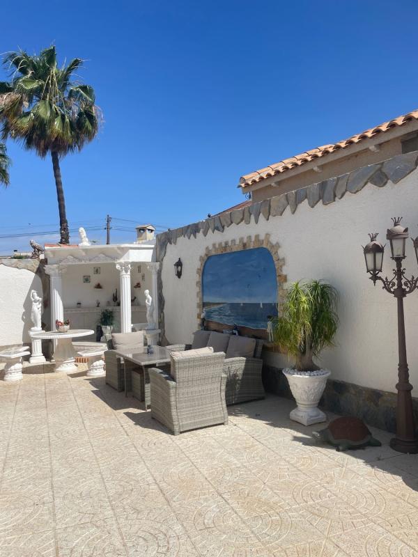 Properties for sale and rent in Spain photo 5