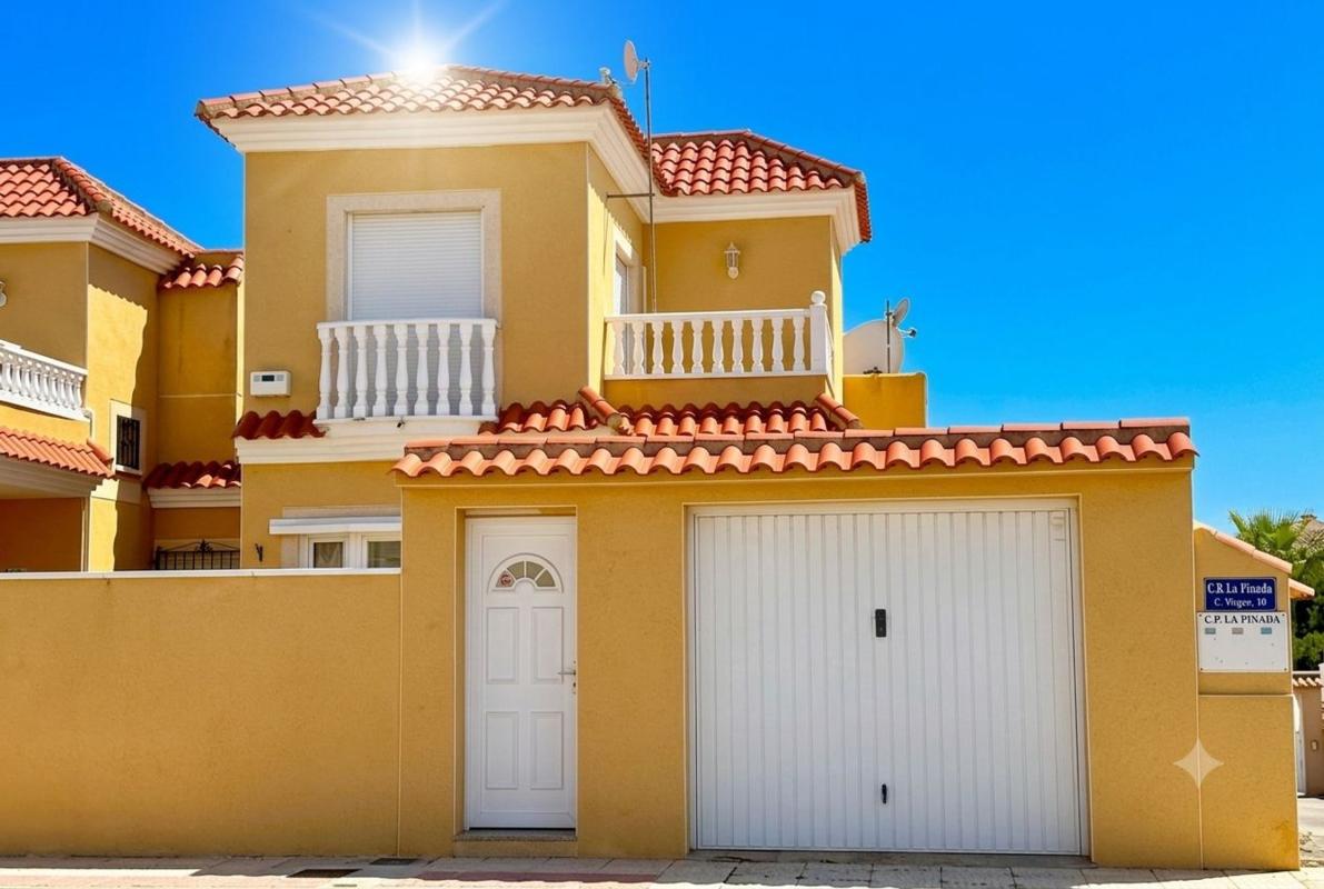 Properties for sale and rent in Spain photo 2