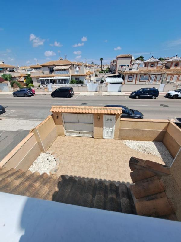 Properties for sale and rent in Spain photo 3