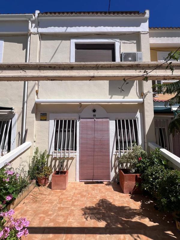 Properties for sale and rent in Spain photo 2