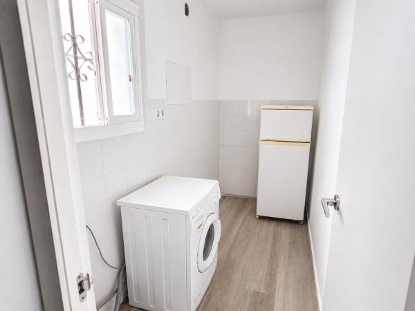 Venta de piso en Piso en Puerto Deportivo, Torrevieja, Torrevieja
thumbnail 1