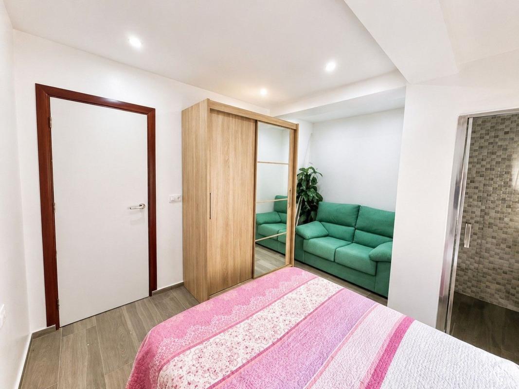 Venta de piso en Piso en Puerto Deportivo, Torrevieja, Torrevieja
photo 3