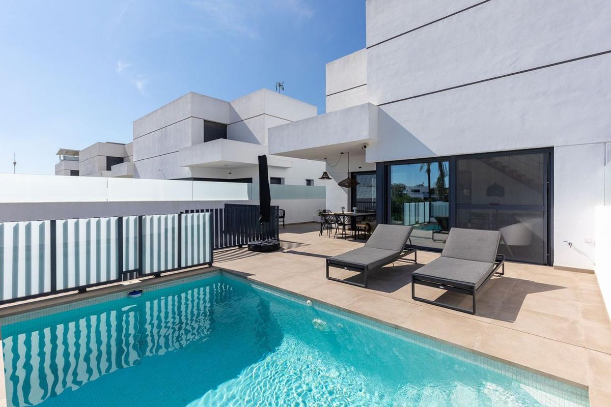 Properties for sale and rent in Spain photo 2