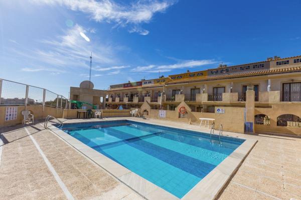 Chalet independiente en venta en Casa o chalet en Playa Flamenca, Orihuela, Orihuela
photo 1