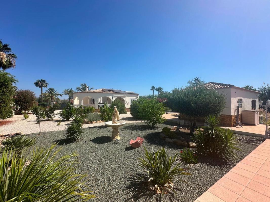 Properties for sale and rent in Spain photo 1