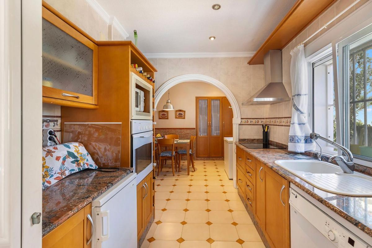 Sprzedaż niezależnego domku jednorodzinnego w Casa o chalet en Punta Prima, Torrevieja, Torrevieja photo 3