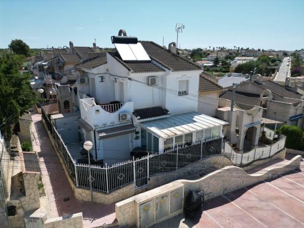 Chalet independiente en venta en Casa o chalet en San Fulgencio, San Fulgencio
 photo 1